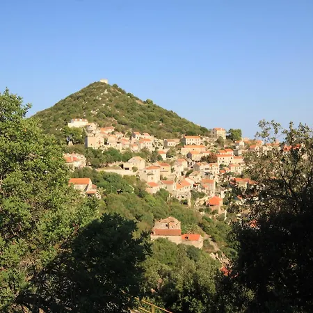 With Parking Space - 8322 Lastovo