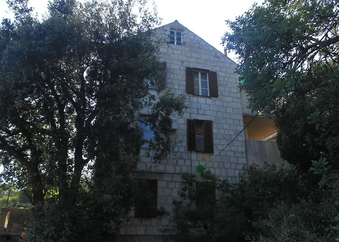 With Parking Space - 8322 شقة