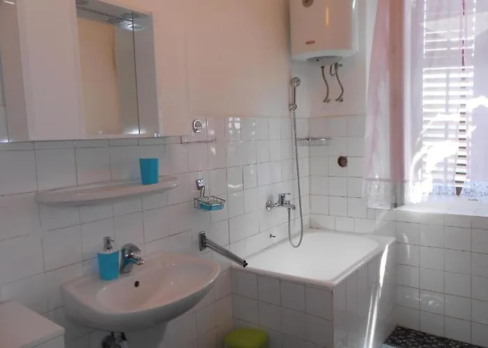 With Parking Space - 8322 Lastovo